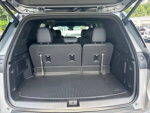 New 2026 Chevrolet Traverse LT w/ Midnight/Sport Edition FWD image 13
