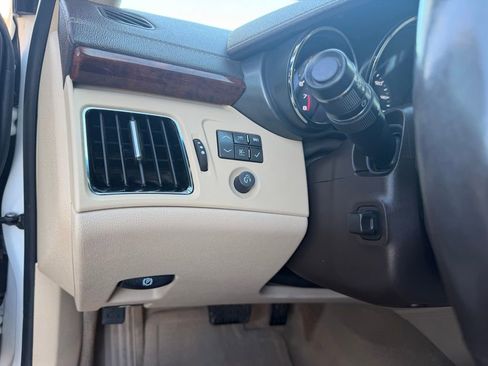 Used 2012 Cadillac CTS Premium image 30