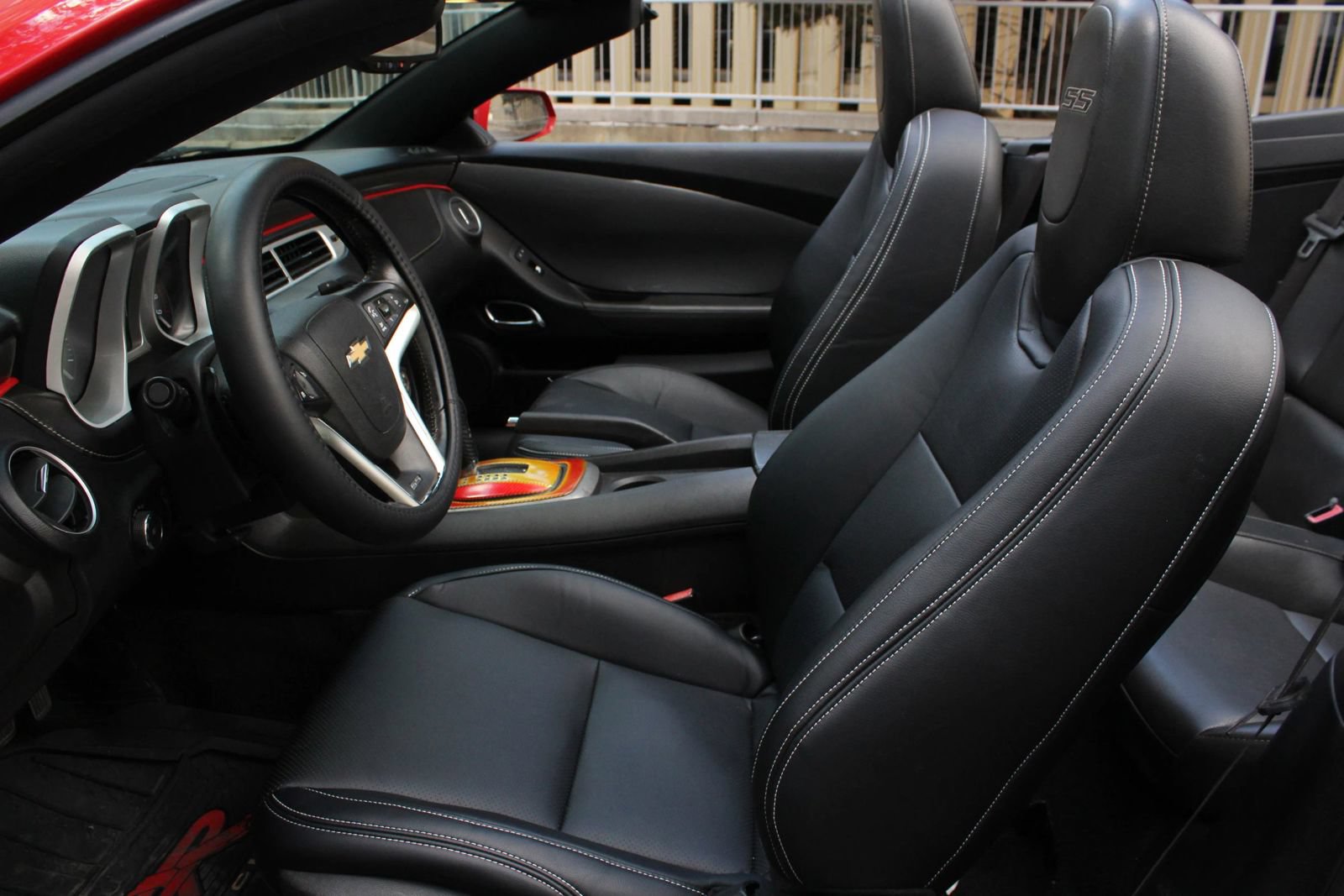 Used 2012 Chevrolet Camaro SS RWD image 14