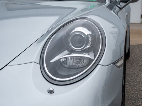 Used 2015 Porsche 911 Carrera S image 13