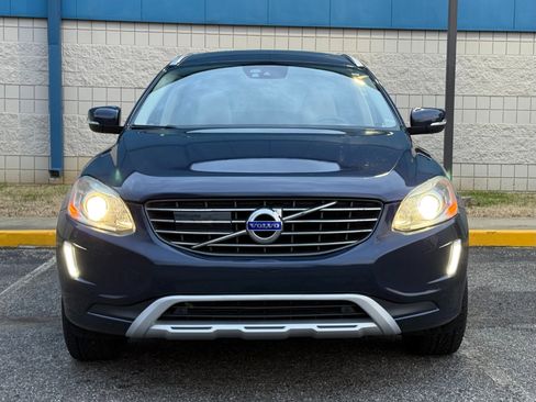 Used 2015 Volvo XC60 T5 Platinum image 2