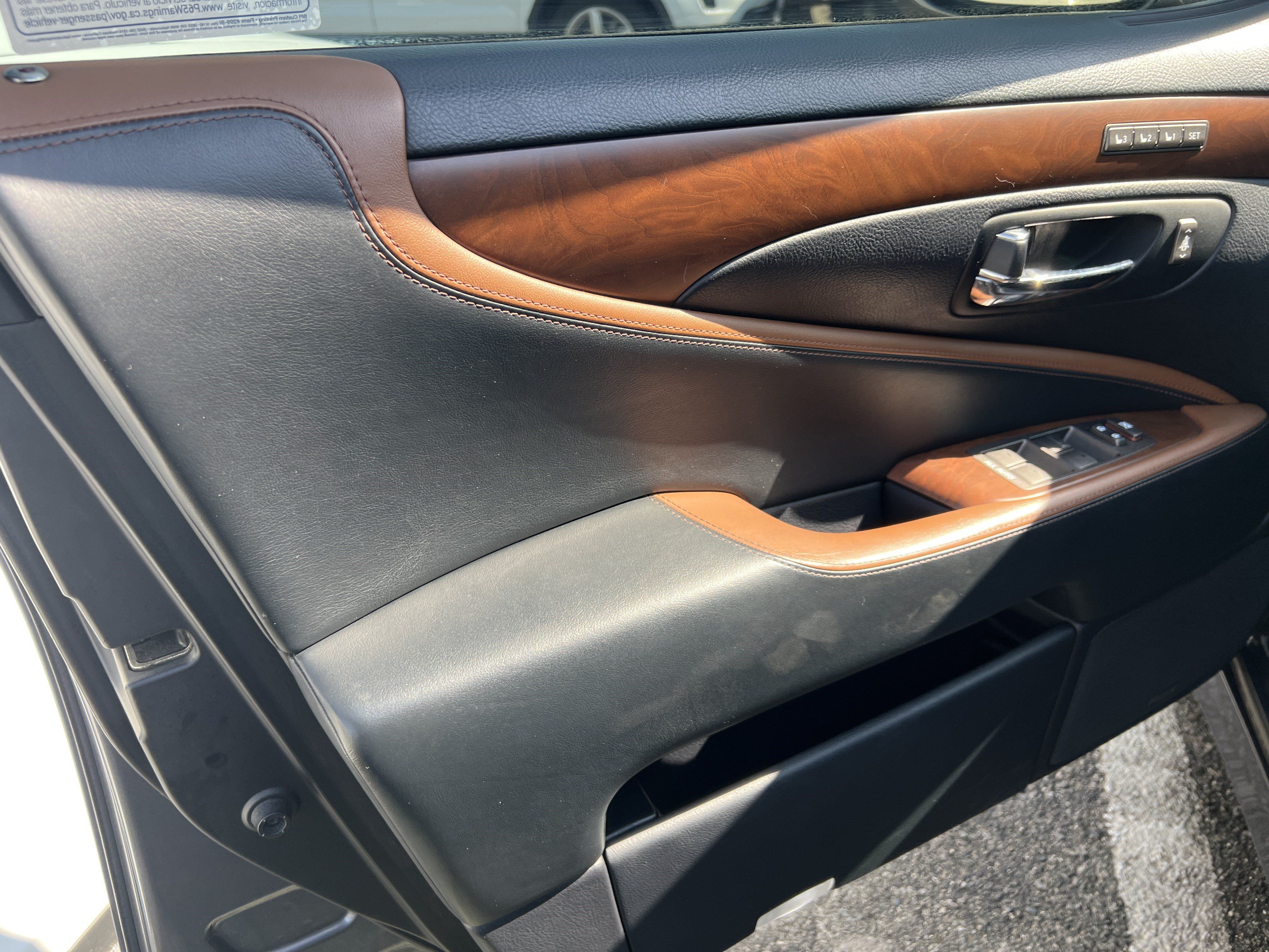 Used 2012 Lexus LS 460 w/ Sport Pkg RWD image 14