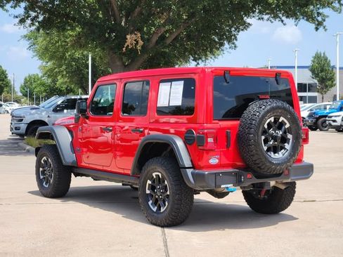 Used 2025 Jeep Wrangler Unlimited Rubicon 4xe w/ Convenience Group AWD/4WD image 5