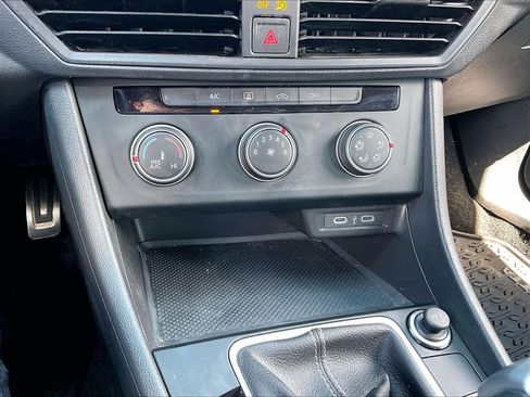 Used 2023 Volkswagen Jetta Sport FWD image 24