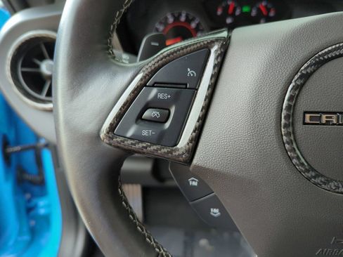 Used 2023 Chevrolet Camaro LT w/ Technology Package RWD image 10