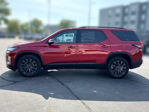 Used 2023 Chevrolet Traverse RS w/ LPO, Floor Liner Package AWD/4WD image 2