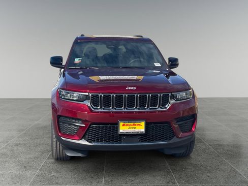 New 2026 Jeep Grand Cherokee Laredo RWD image 8