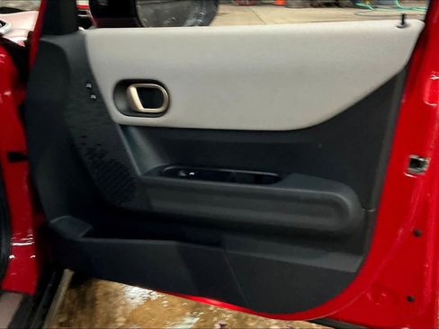 Certified 2025 MINI Cooper 4-Door Hardtop image 27