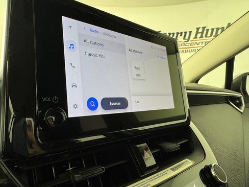 Used 2024 Toyota Corolla LE FWD image 18
