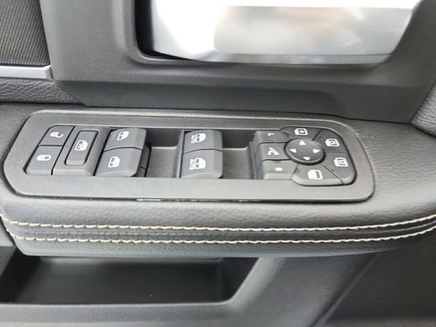 New 2026 RAM 2500 Big Horn AWD/4WD image 23