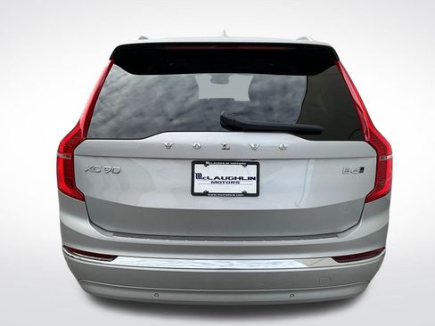 Certified 2024 Volvo XC90 B6 Core w/ Protection Package Premier image 4