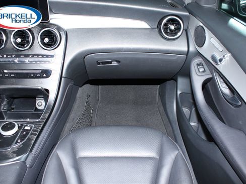 Used 2019 Mercedes-Benz GLC 300 image 19