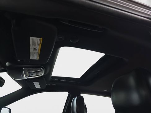 Used 2018 Jeep Grand Cherokee Altitude AWD/4WD image 33