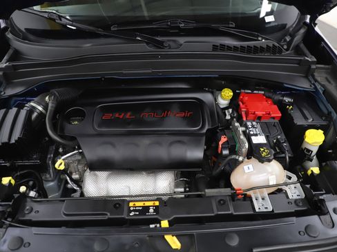 Used 2018 Jeep Renegade Sport w/ Power & Air Group image 30