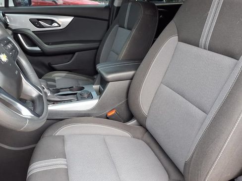 Used 2023 Chevrolet Blazer LT w/ Convenience Package FWD image 3