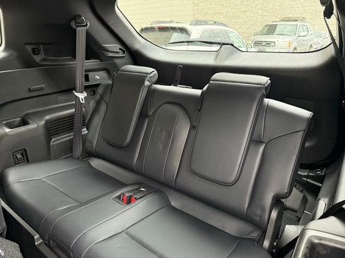 New 2025 Mitsubishi Outlander SEL image 27