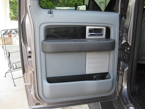 Used 2011 Ford F150 Platinum AWD/4WD image 27