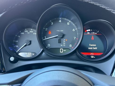 Certified 2025 Porsche Macan image 29