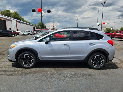 Used 2014 Subaru Crosstrek 2.0i Premium w/ Moonroof Package AWD/4WD image 8
