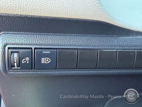 Used 2022 Toyota Corolla SE w/ Carpet Mat Package (TMS) FWD image 18