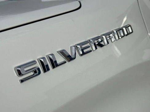 New 2026 Chevrolet Silverado 1500 LT image 17