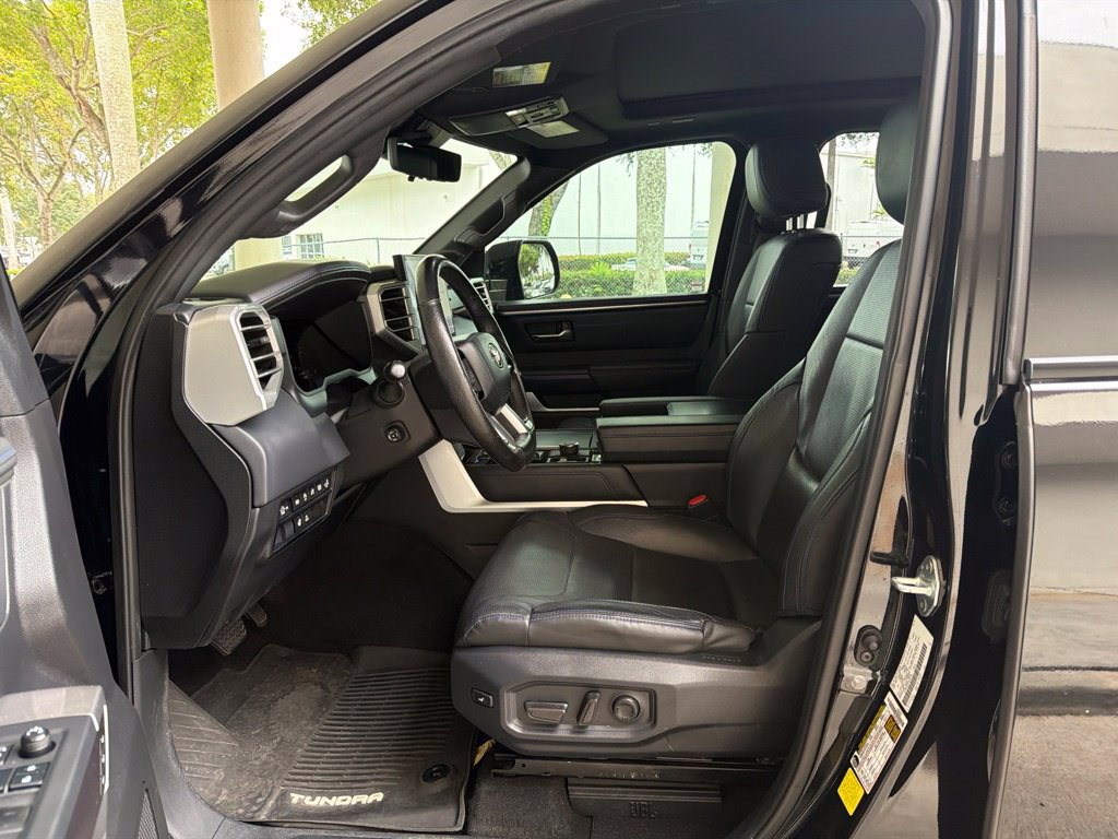 Used 2022 Toyota Tundra Platinum AWD/4WD image 6