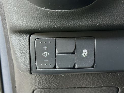 Used 2015 Kia Soul + image 16