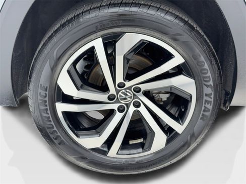 Used 2023 Volkswagen Atlas SEL image 55