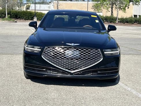 Used 2022 Genesis G90 3.3T Premium RWD image 2