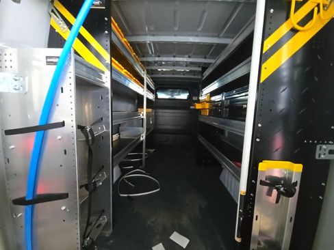 Used 2023 Mercedes-Benz Sprinter 2500 image 5