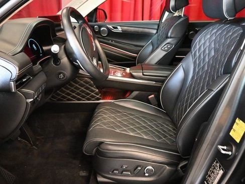 Used 2022 Genesis GV80 3.5T Prestige Signature w/ Winter Weather Package image 2