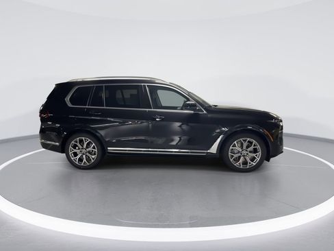 Used 2026 BMW X7 xDrive40i image 9