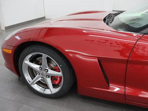 Used 2012 Chevrolet Corvette Convertible w/ 3LT Preferred Equipment Group RWD image 28