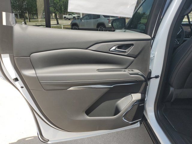 New 2026 Chevrolet Traverse High Country w/ LPO, Floor Liner Package FWD image 14