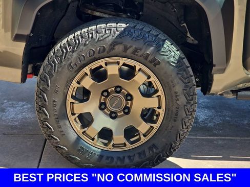 Used 2025 Toyota Tacoma 4x4 Double Cab Hybrid image 34