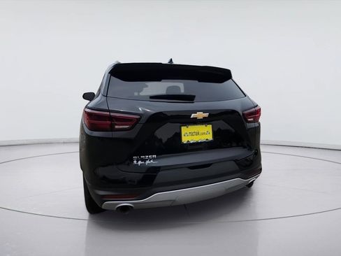 Used 2025 Chevrolet Blazer LT w/ LPO, Cargo Package FWD image 7