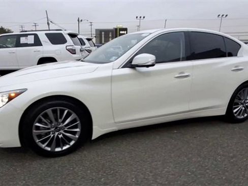 Used 2024 INFINITI Q50 Luxe w/ Cargo Package image 4