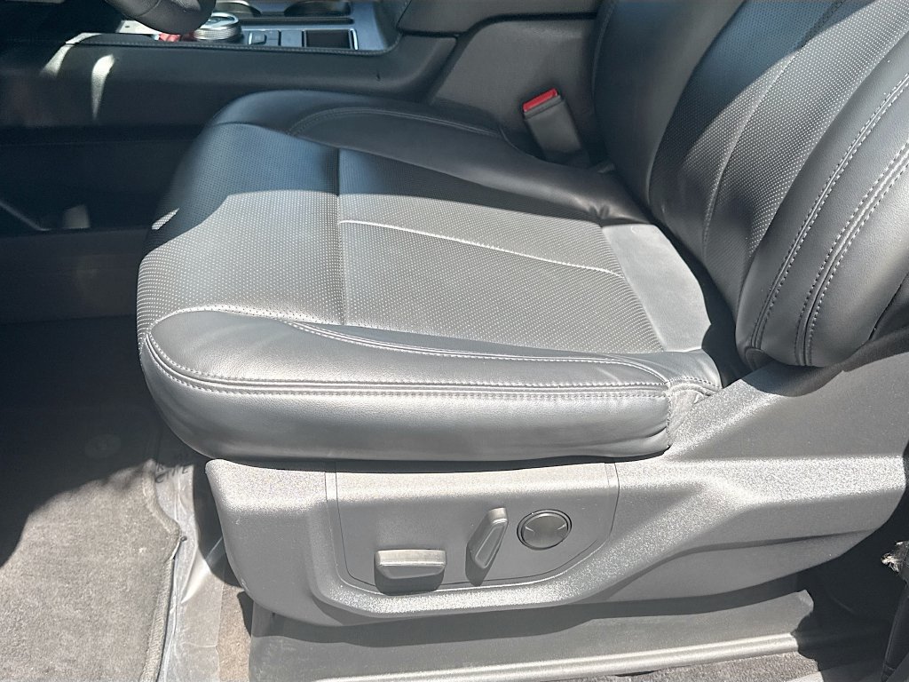 Used 2023 Ford Expedition XLT RWD image 21