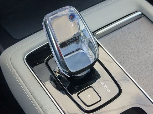 New 2026 Volvo XC90 B6 Ultra w/ Protection Package image 30