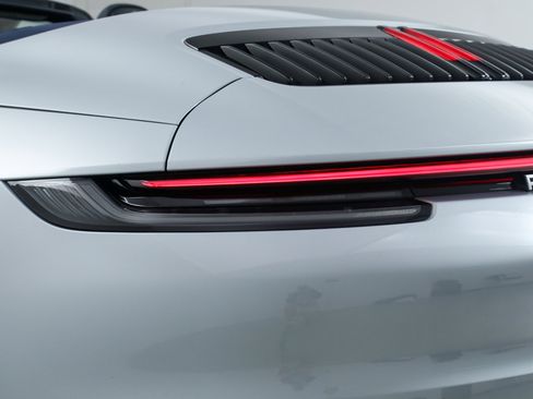 Used 2022 Porsche 911 Carrera image 14