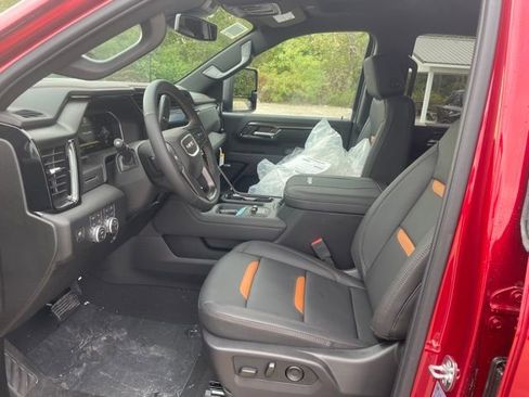 New 2026 GMC Sierra 2500 AT4 image 5