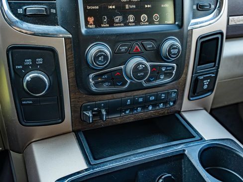 Used 2015 RAM 2500 Longhorn w/ Convenience Group AWD/4WD image 19