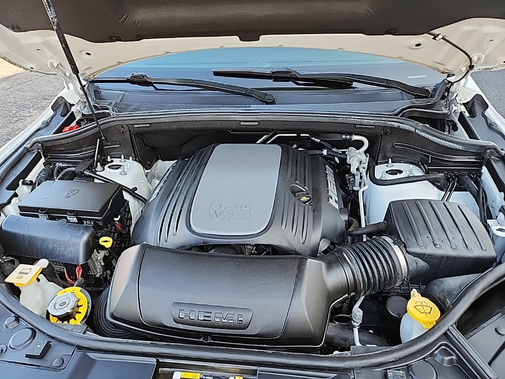 Used 2021 Dodge Durango R/T w/ Tow 'N Go Group AWD/4WD image 10