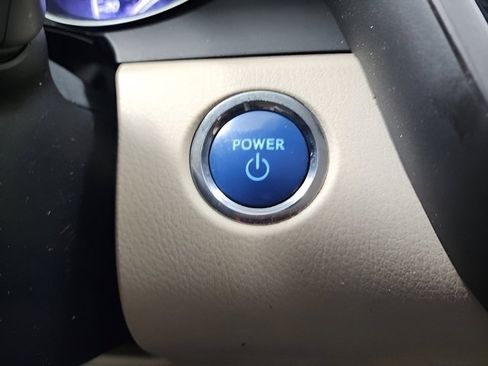 Used 2019 Toyota Camry SE image 36