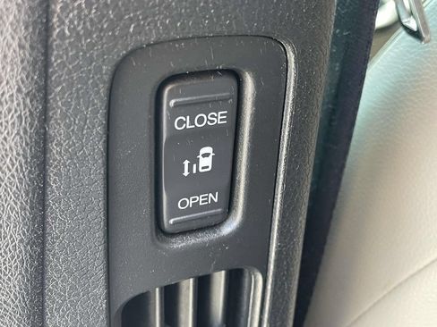 Used 2019 Honda Odyssey EX-L image 13