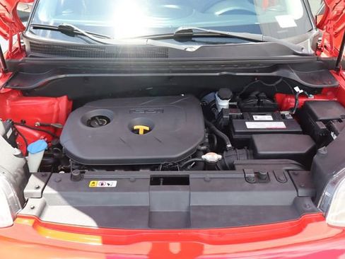 Used 2017 Kia Soul + FWD image 18