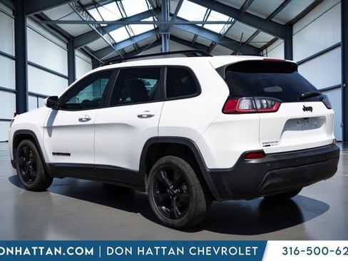 Used 2019 Jeep Cherokee Latitude Plus FWD image 20