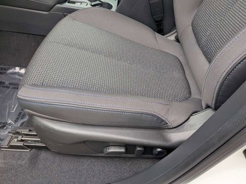 Used 2025 Subaru Forester Premium w/ Convenience Package #1 AWD/4WD image 19