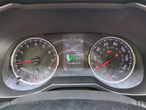 Used 2020 Toyota RAV4 LE AWD/4WD image 25