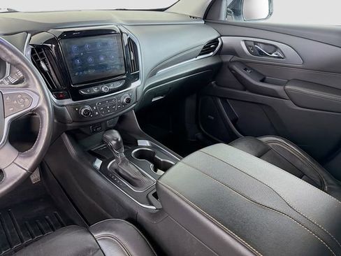 Used 2021 Chevrolet Traverse Premier w/ Redline Edition AWD/4WD image 24